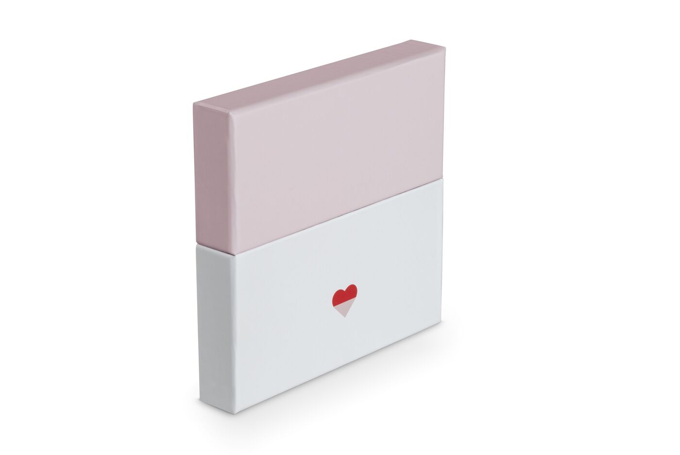 Wundervolles Geschenk in Rosa und Weiß mit rotem Herz.