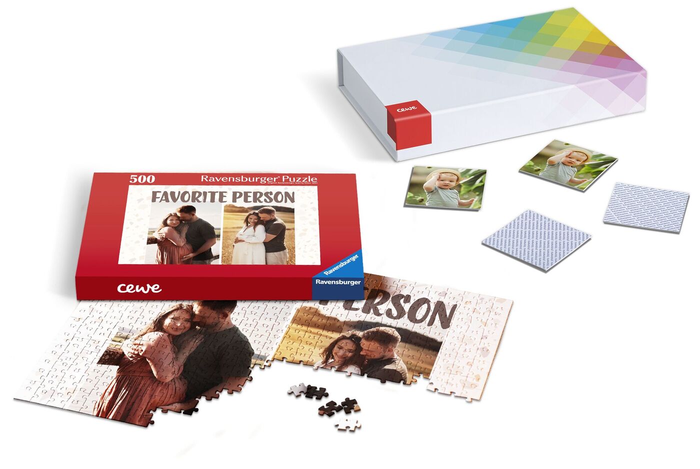 Ein CEWE Puzzle mit einem Foto von einem Lieblingsmenschen, umgeben von Puzzlestücken und der Verpackung.