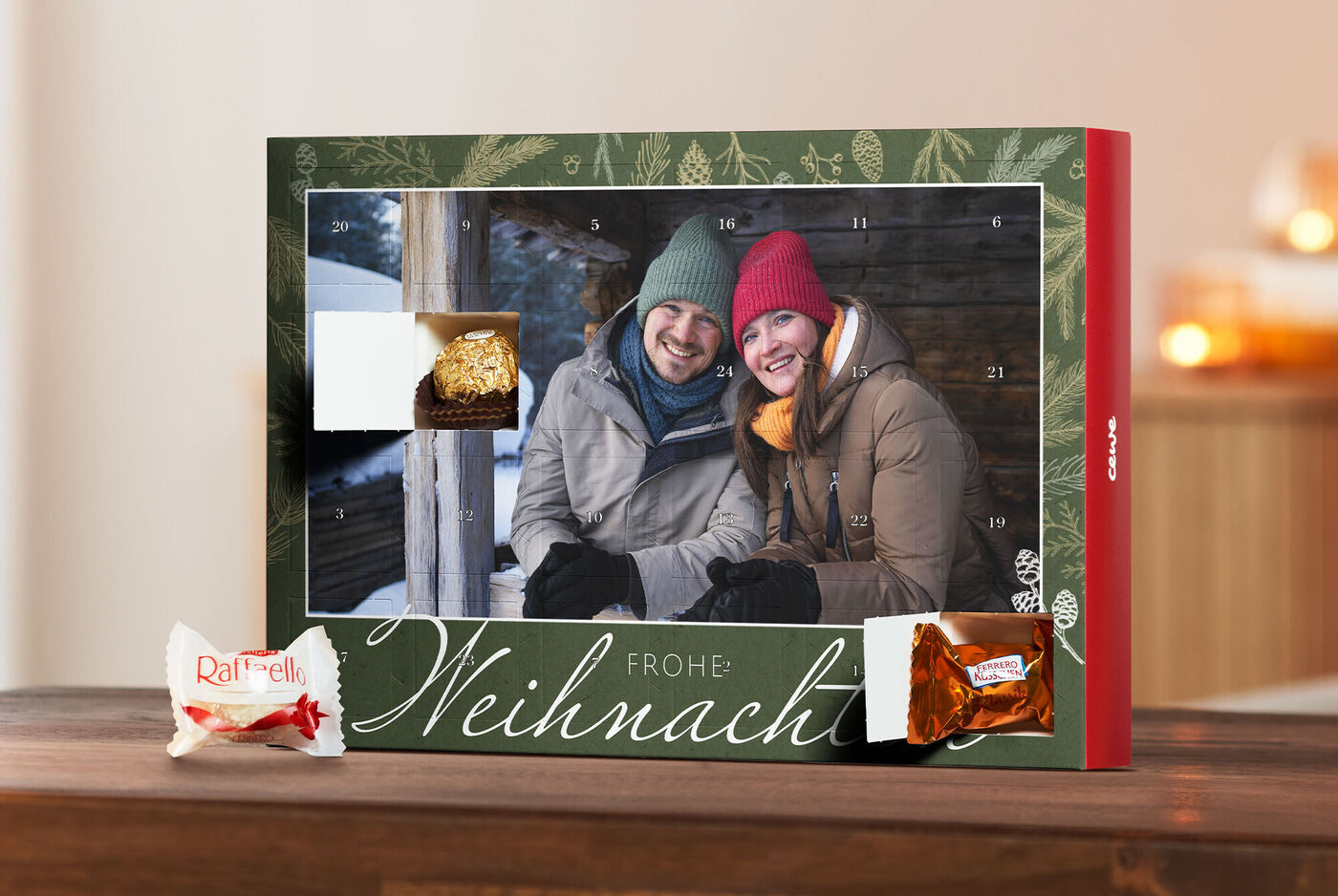 Adventskalender mit süßen Leckereien und fröhlichem Wintermotiv
